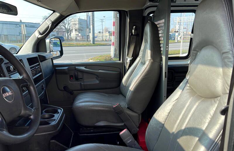 Used 2008 GMC Savana 2500 image 8