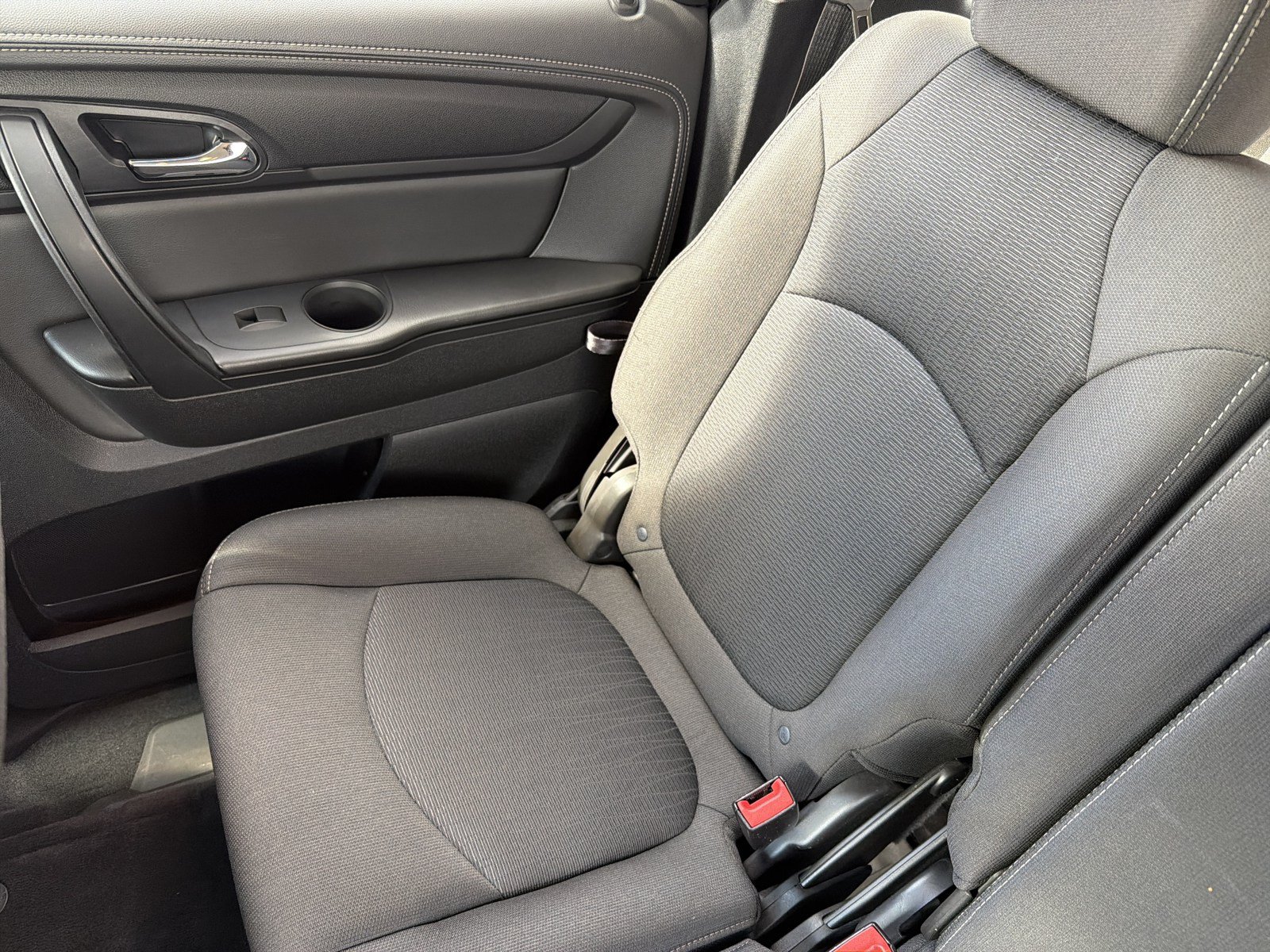 Used 2017 Chevrolet Traverse LT w/ Style and Technology Package FWD image 12