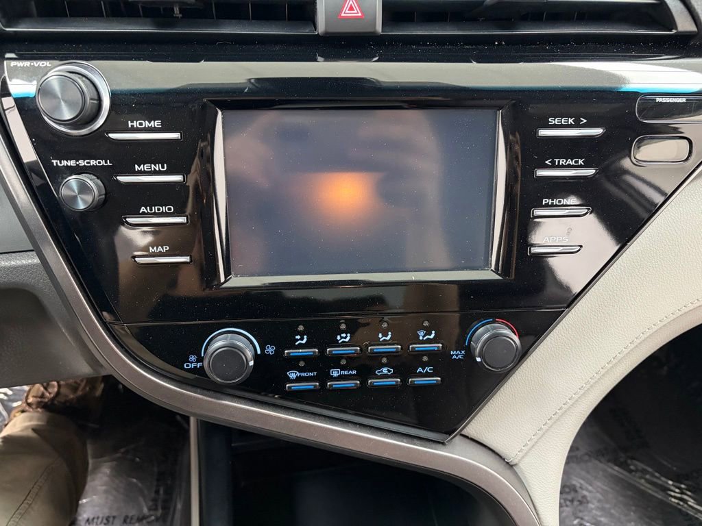 Used 2019 Toyota Camry LE FWD image 24