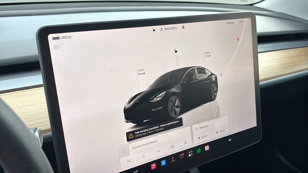 Used 2023 Tesla Model 3 Standard Range RWD image 15