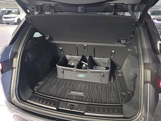 Used 2023 Land Rover Range Rover Evoque R-Dynamic SE image 11