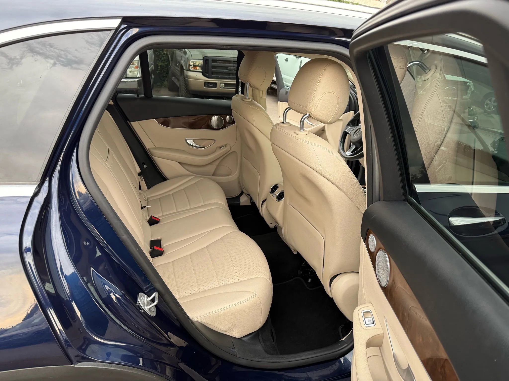 Used 2017 Mercedes-Benz GLC 300 image 16