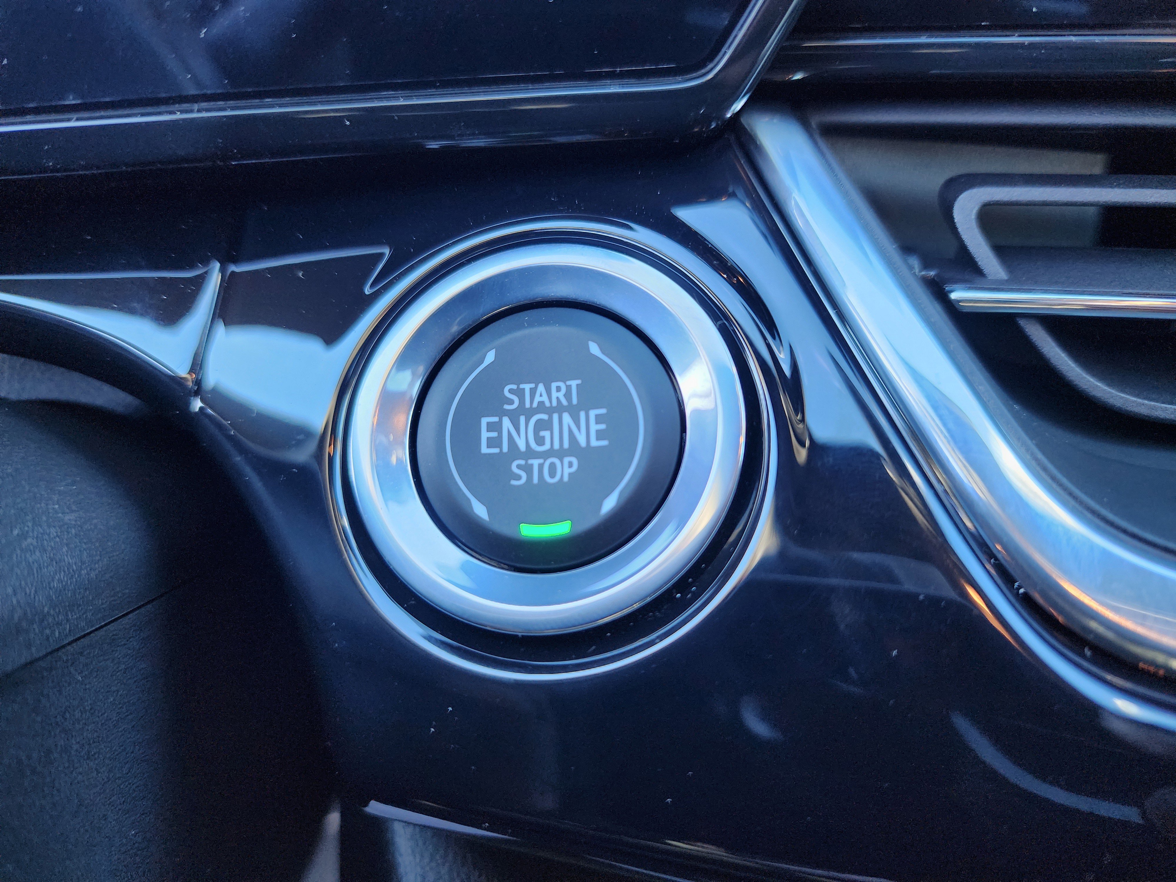 New 2026 Chevrolet Trax RS w/ Sunroof Package image 31