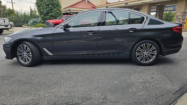 Used 2019 BMW 530e xDrive w/ Convenience Package AWD/4WD image 8