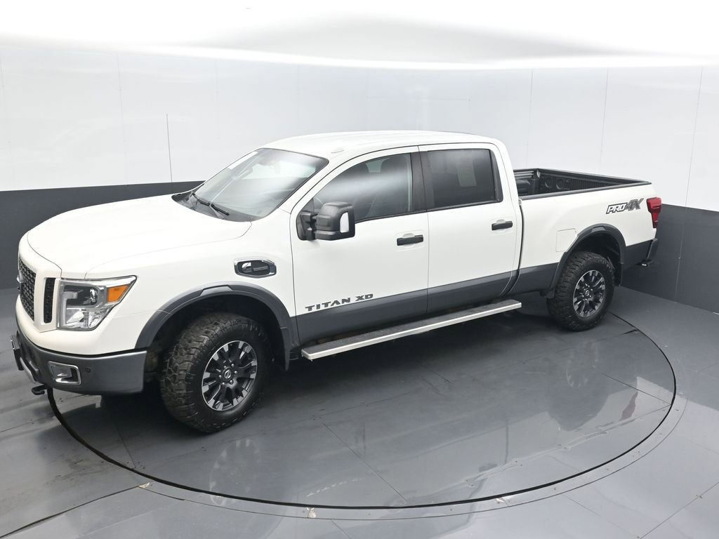 Used 2018 Nissan Titan PRO-4X w/ Pro-4x Convenience Package image 40