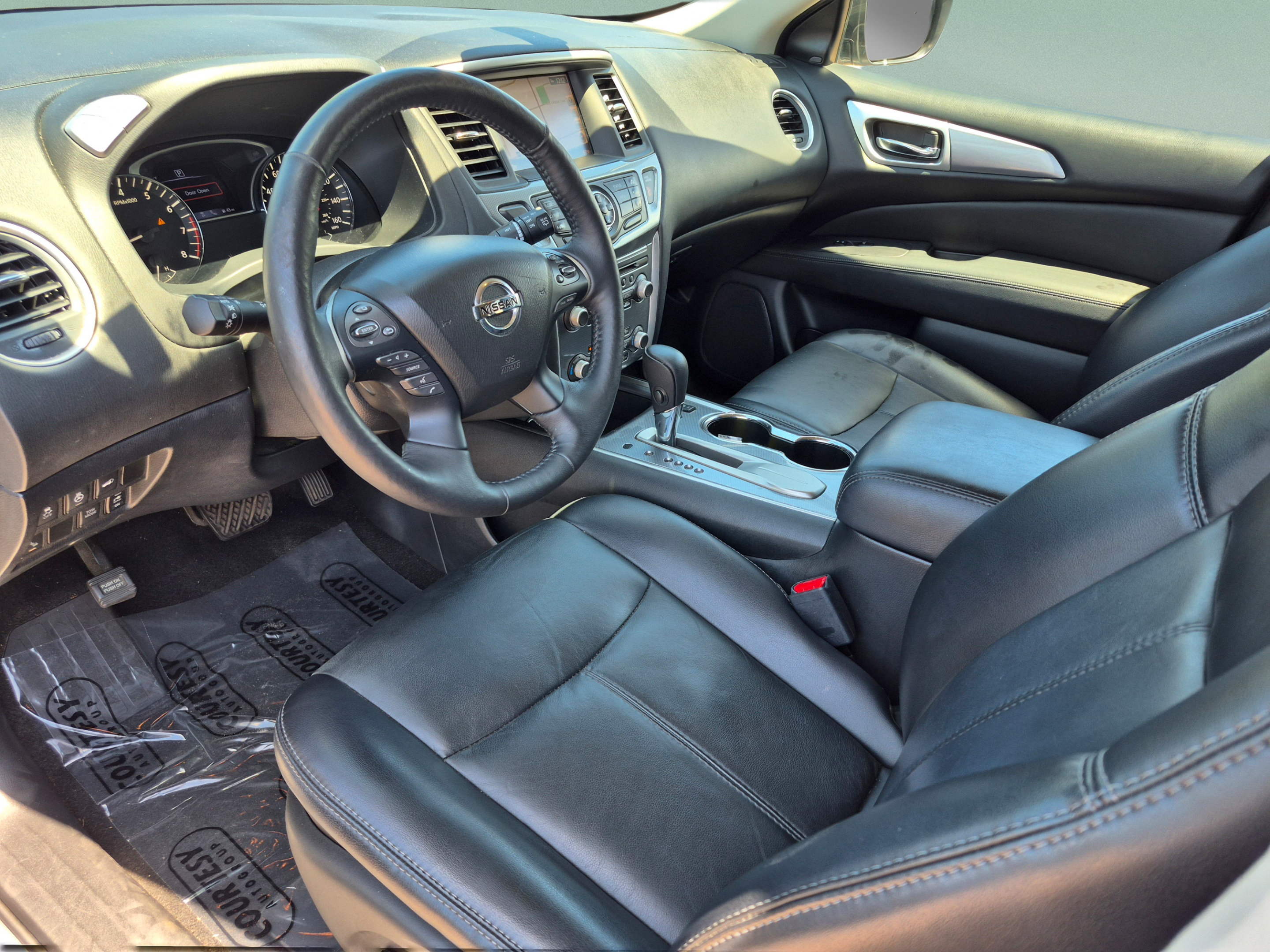 Used 2019 Nissan Pathfinder SL FWD image 21