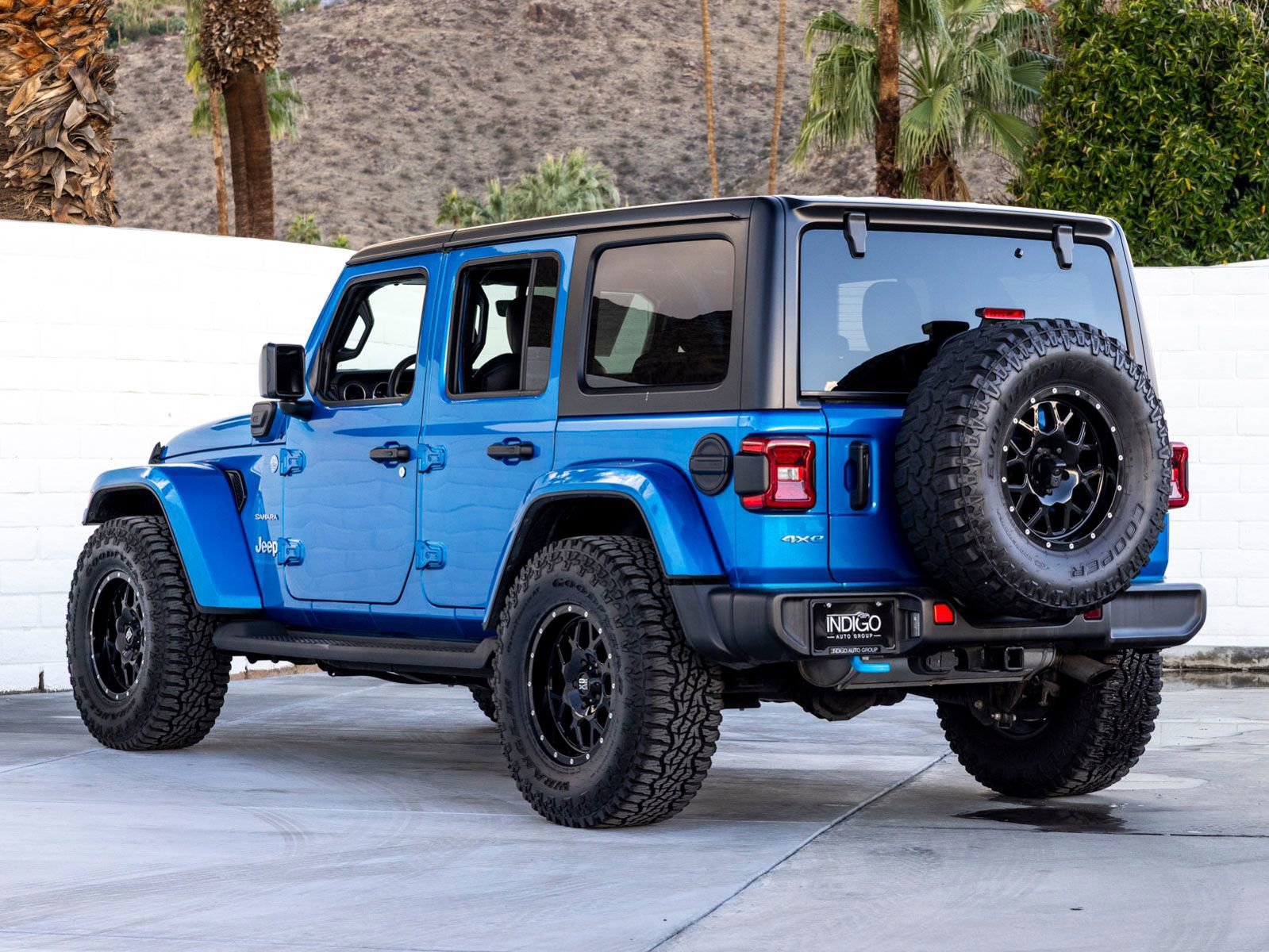 Used 2023 Jeep Wrangler Unlimited Sahara image 6