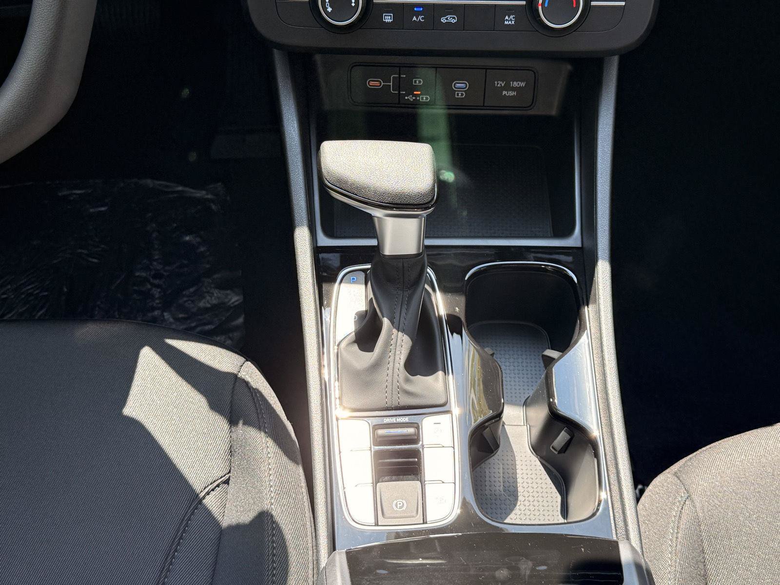 New 2026 Hyundai Tucson SE FWD image 24