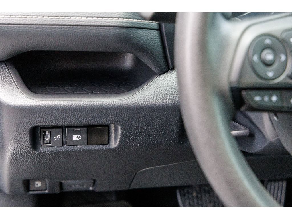 Used 2024 Toyota RAV4 LE AWD/4WD image 20