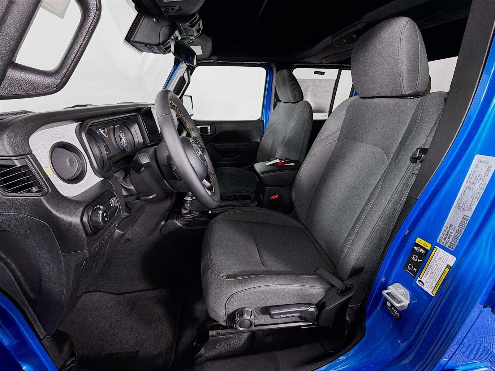 Used 2024 Jeep Gladiator Sport image 11