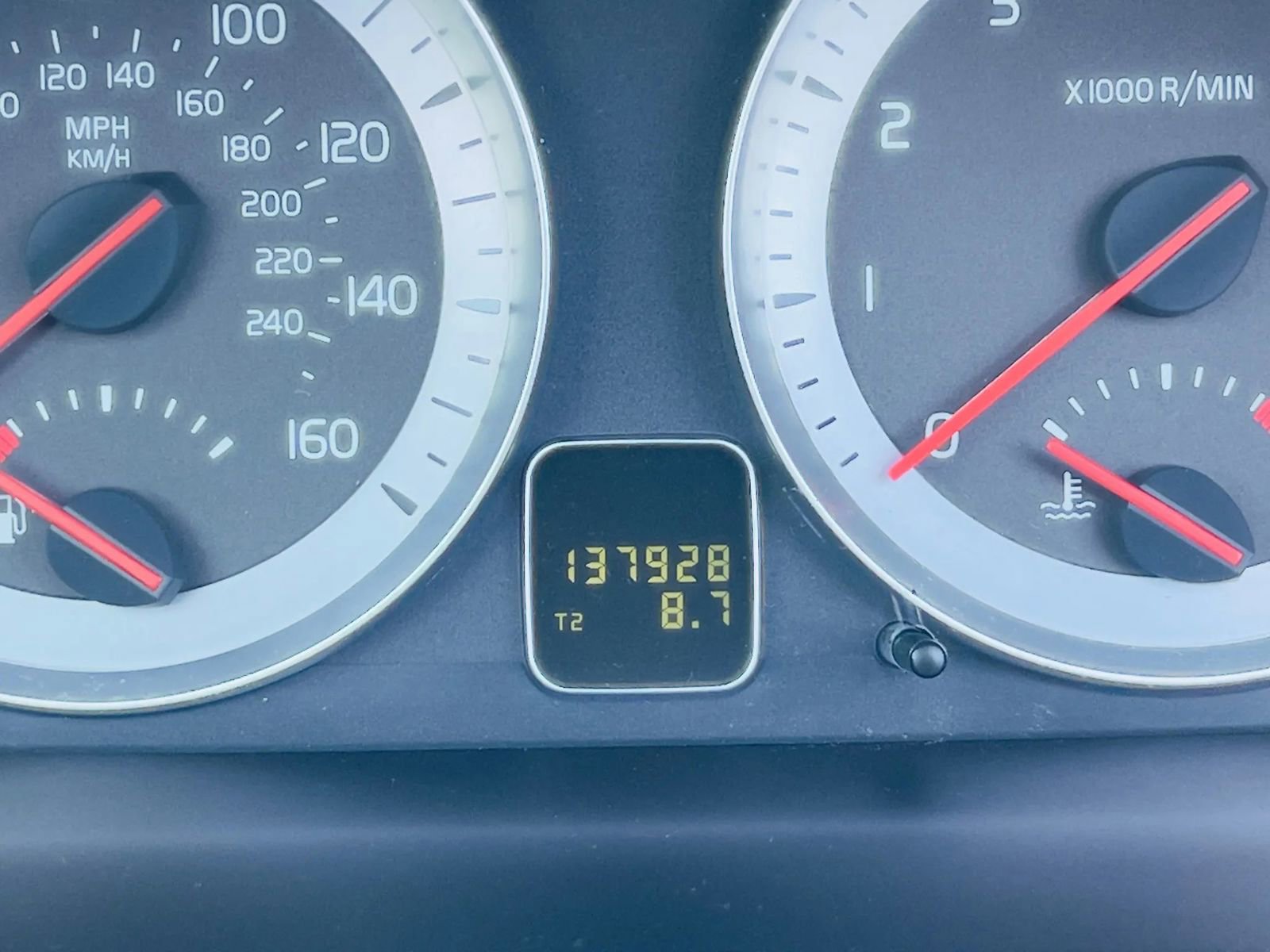 Used 2013 Volvo C70 T5 image 36