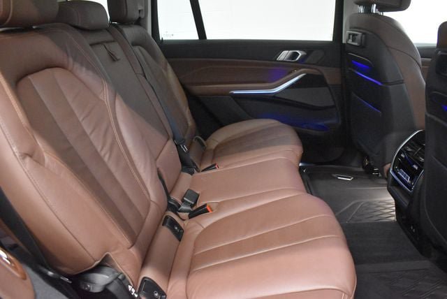 Used 2019 BMW X7 xDrive50i w/ Cold Weather Package AWD/4WD image 17