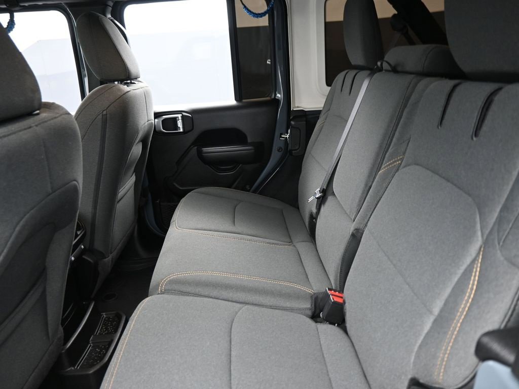 Used 2024 Jeep Wrangler Unlimited w/ Convenience Group image 13