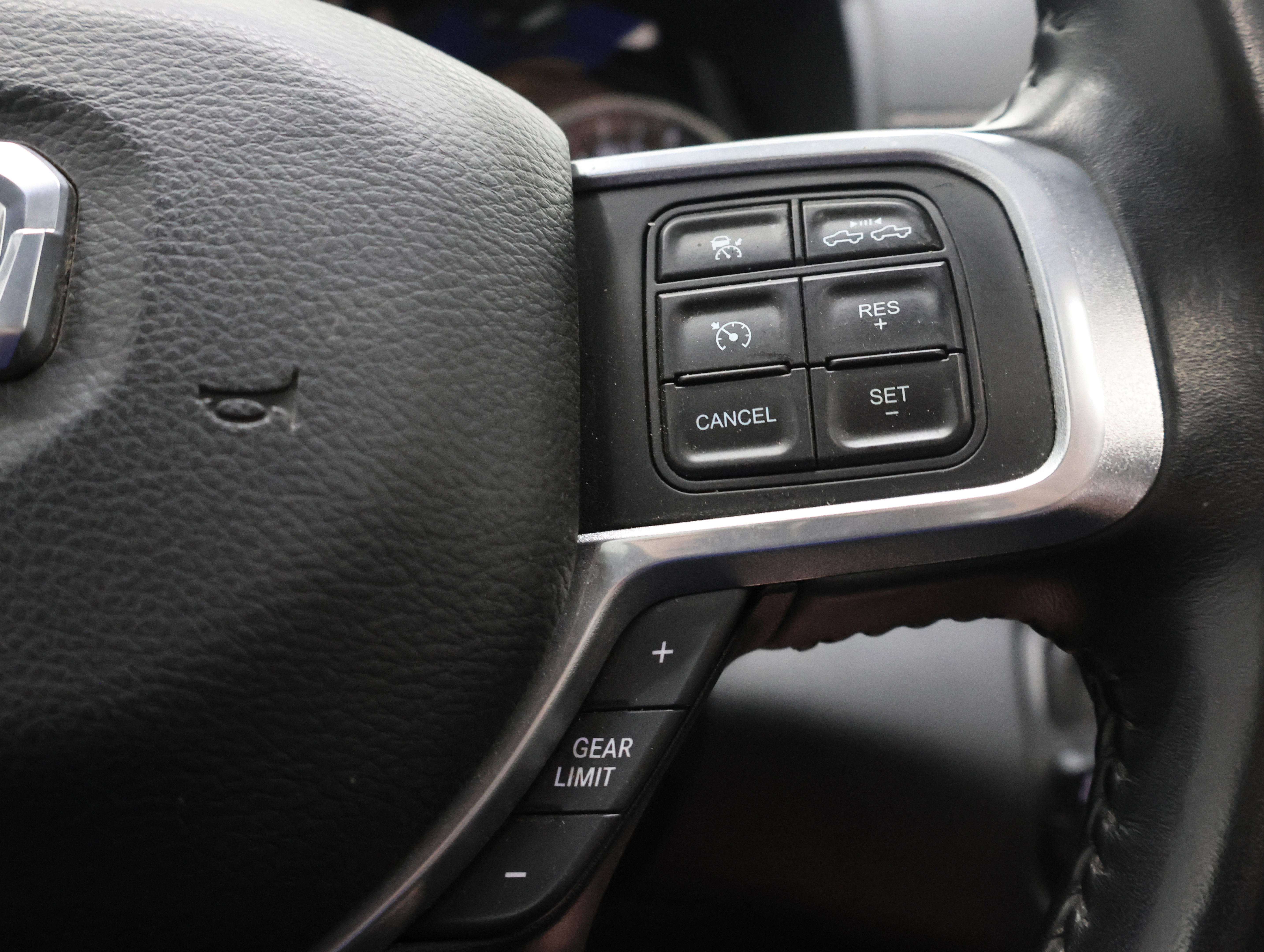 Used 2020 RAM 3500 Laramie AWD/4WD image 14