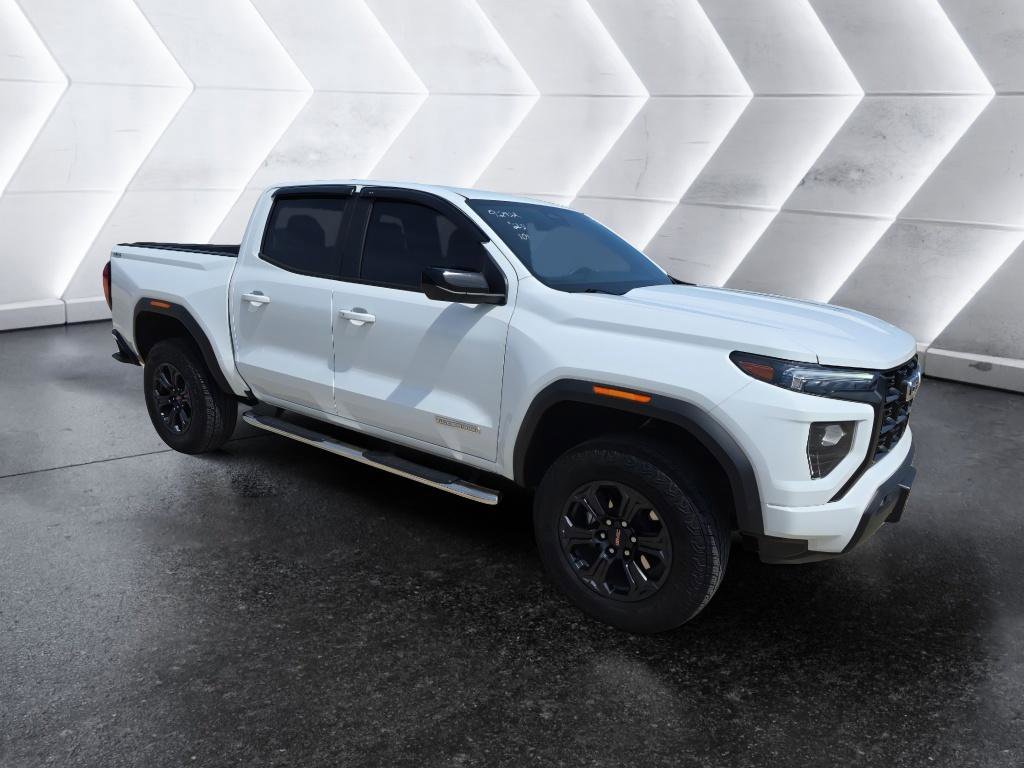 Used 2025 GMC Canyon Elevation w/ Convenience Package image 3