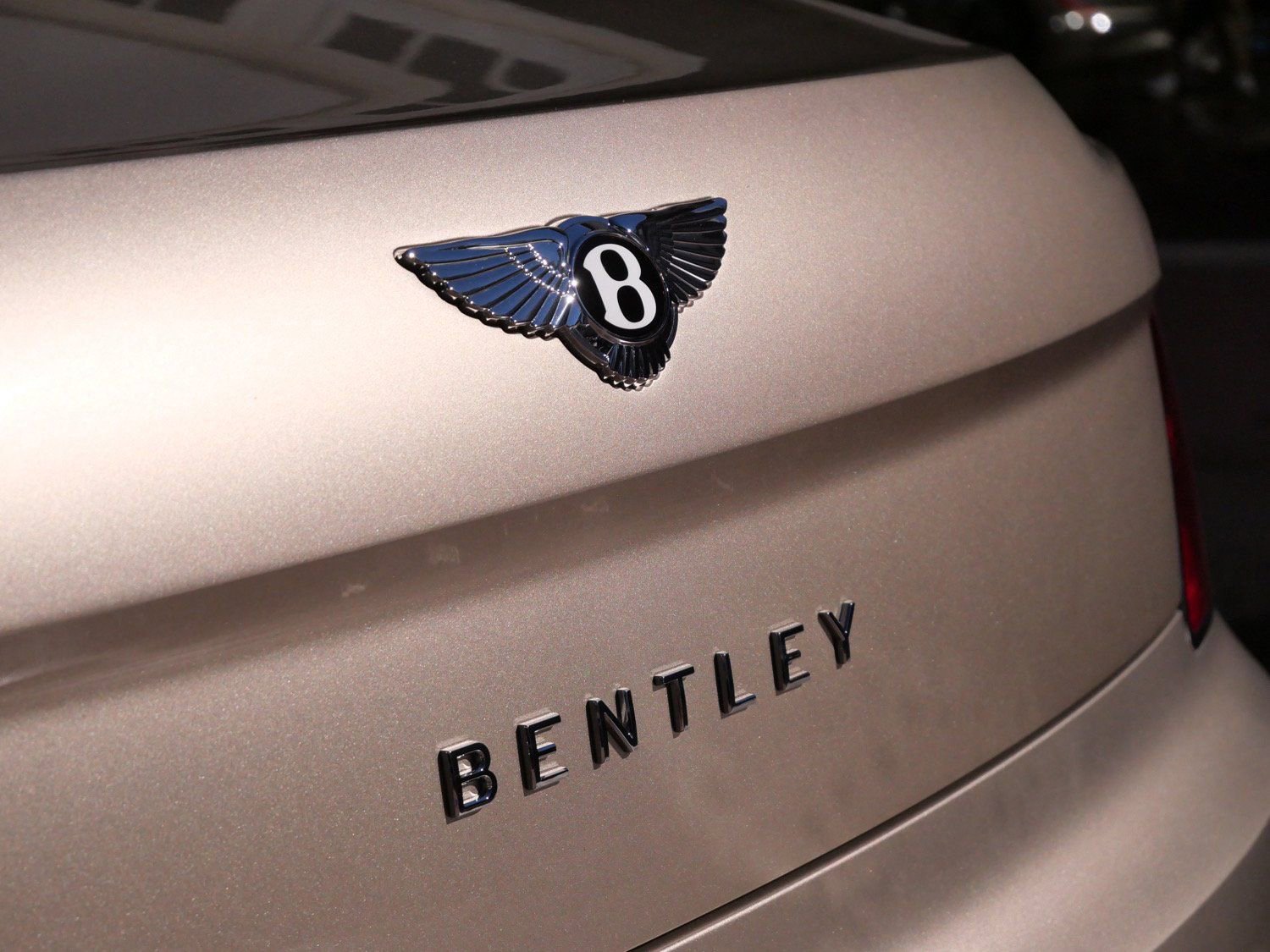 New 2026 Bentley Flying Spur Plug-In Hybrid AWD/4WD image 8