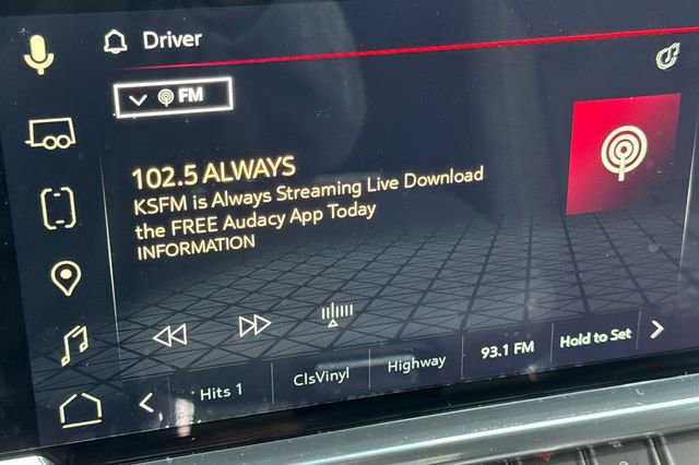 Used 2025 GMC Sierra 1500 Elevation w/ Preferred Package image 26