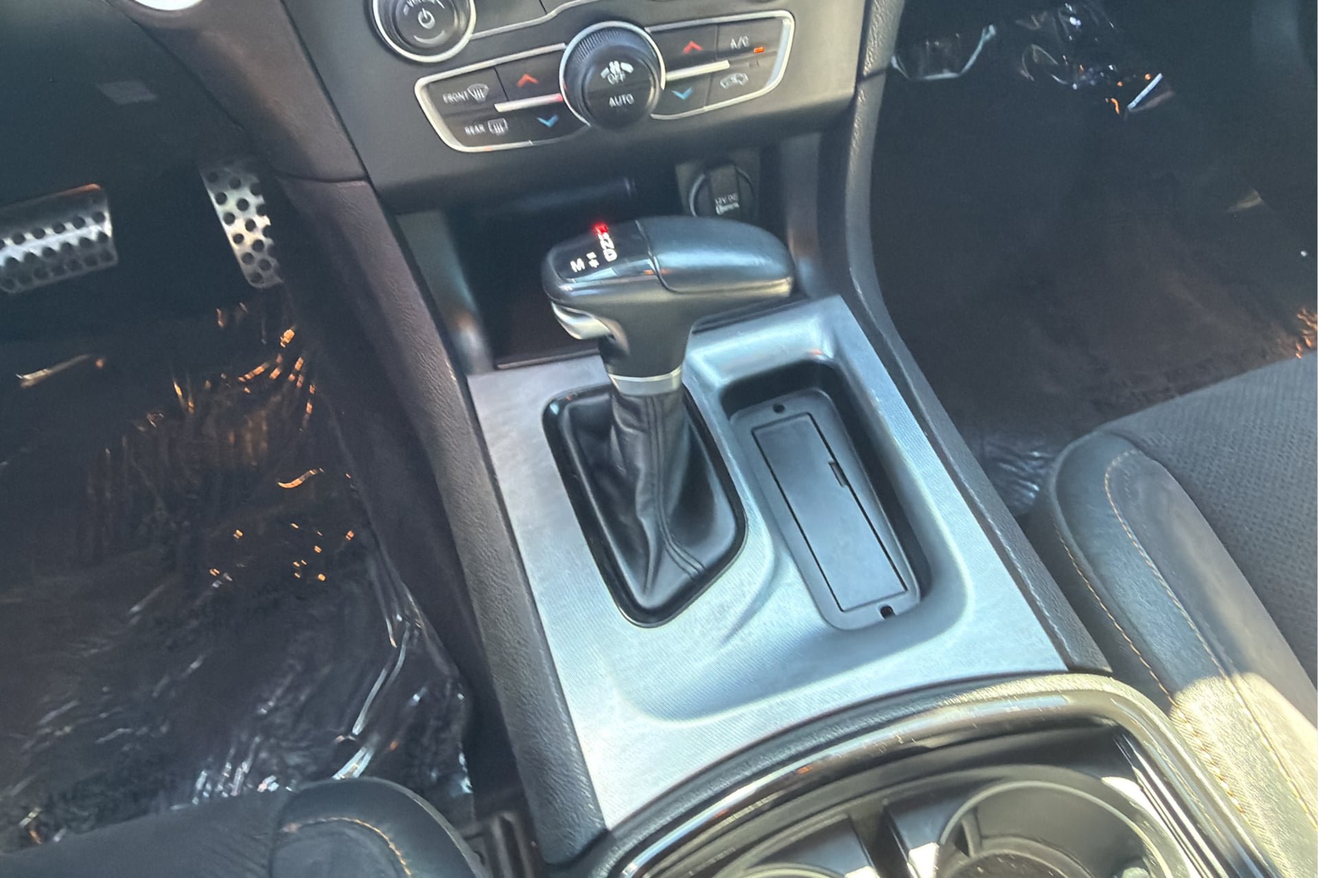 Used 2018 Dodge Charger R/T RWD image 23