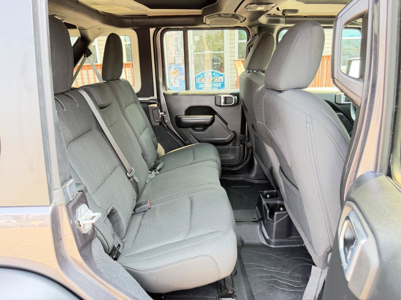 Used 2018 Jeep Wrangler Unlimited Sport S AWD/4WD image 43