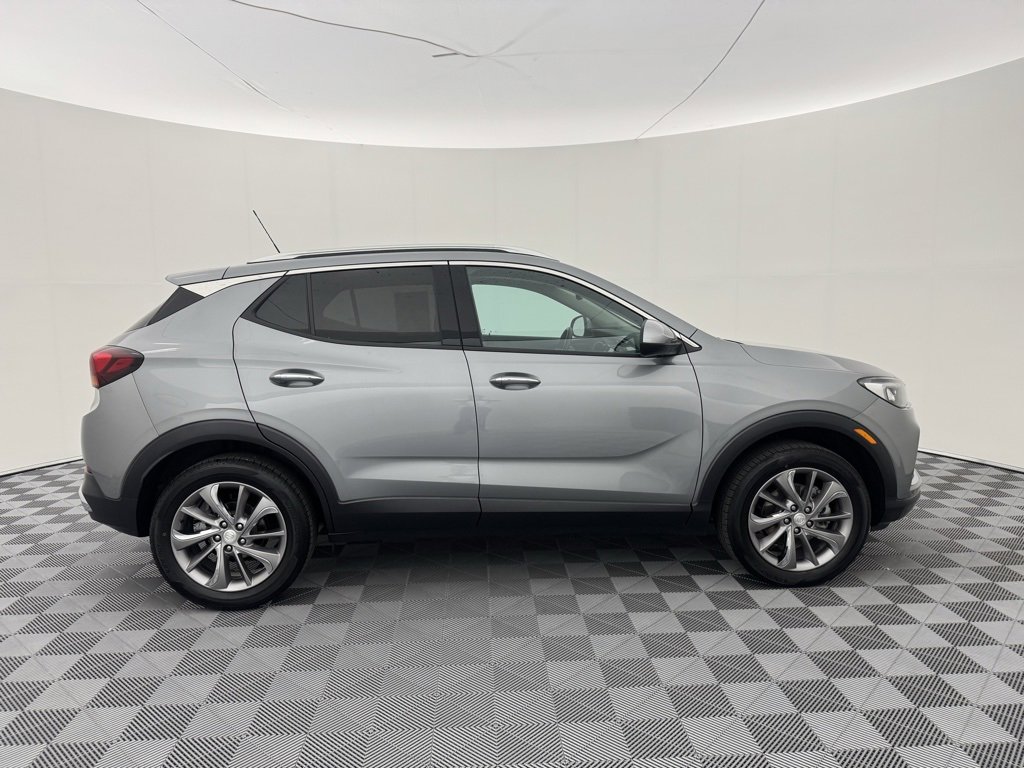 Used 2023 Buick Encore GX Essence w/ Experience Buick Package image 9