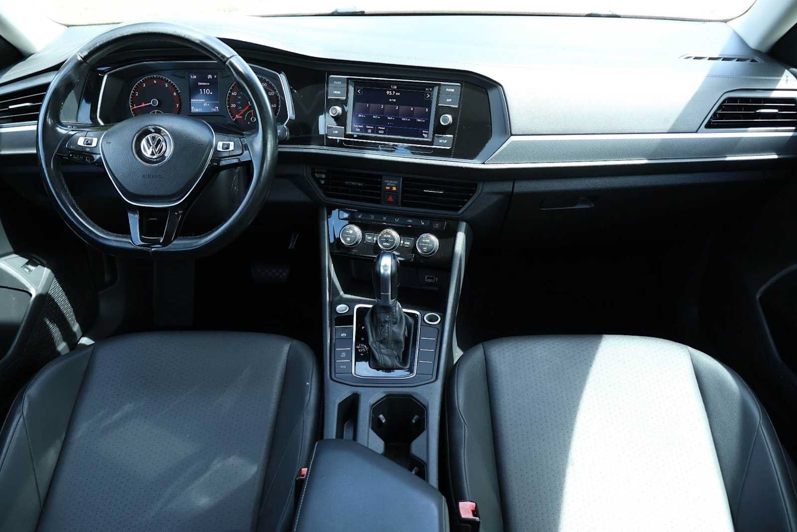 Used 2019 Volkswagen Jetta SE FWD image 10