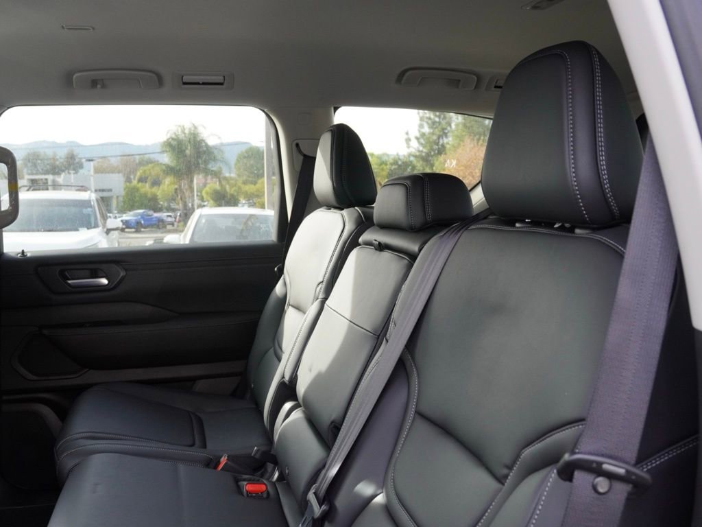 New 2026 Nissan Armada SV image 17