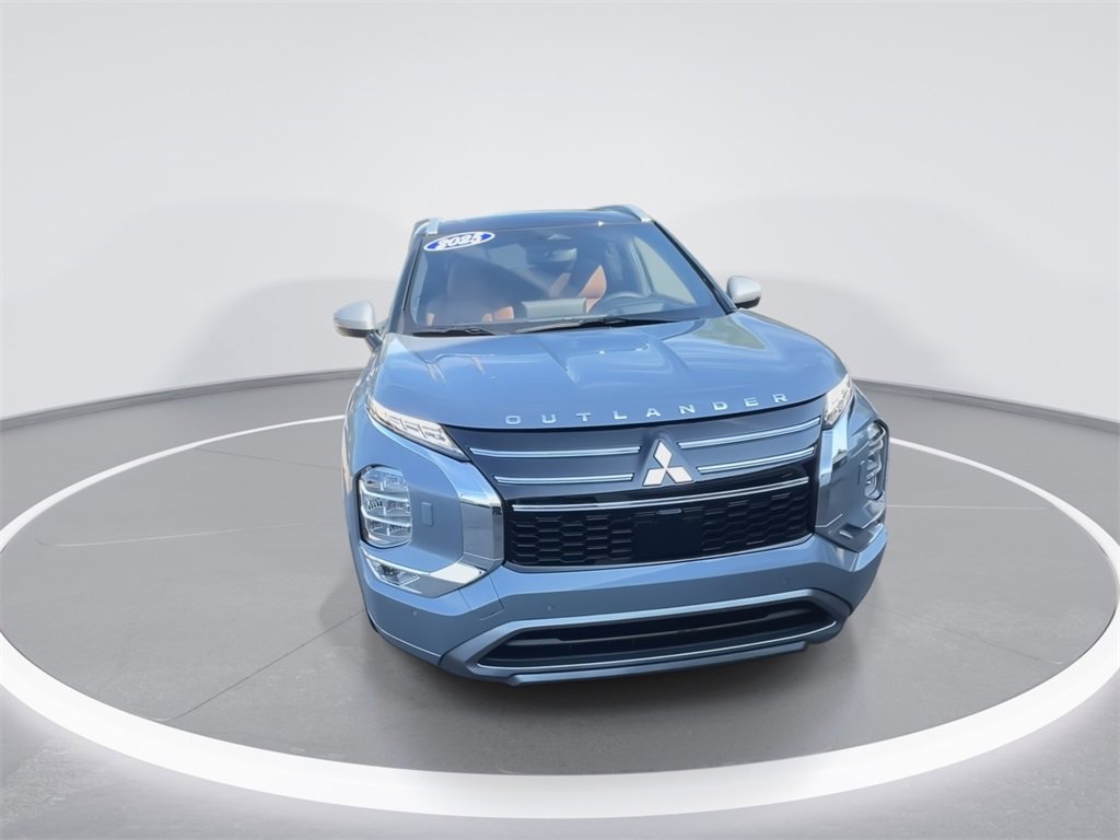 New 2025 Mitsubishi Outlander SEL image 3