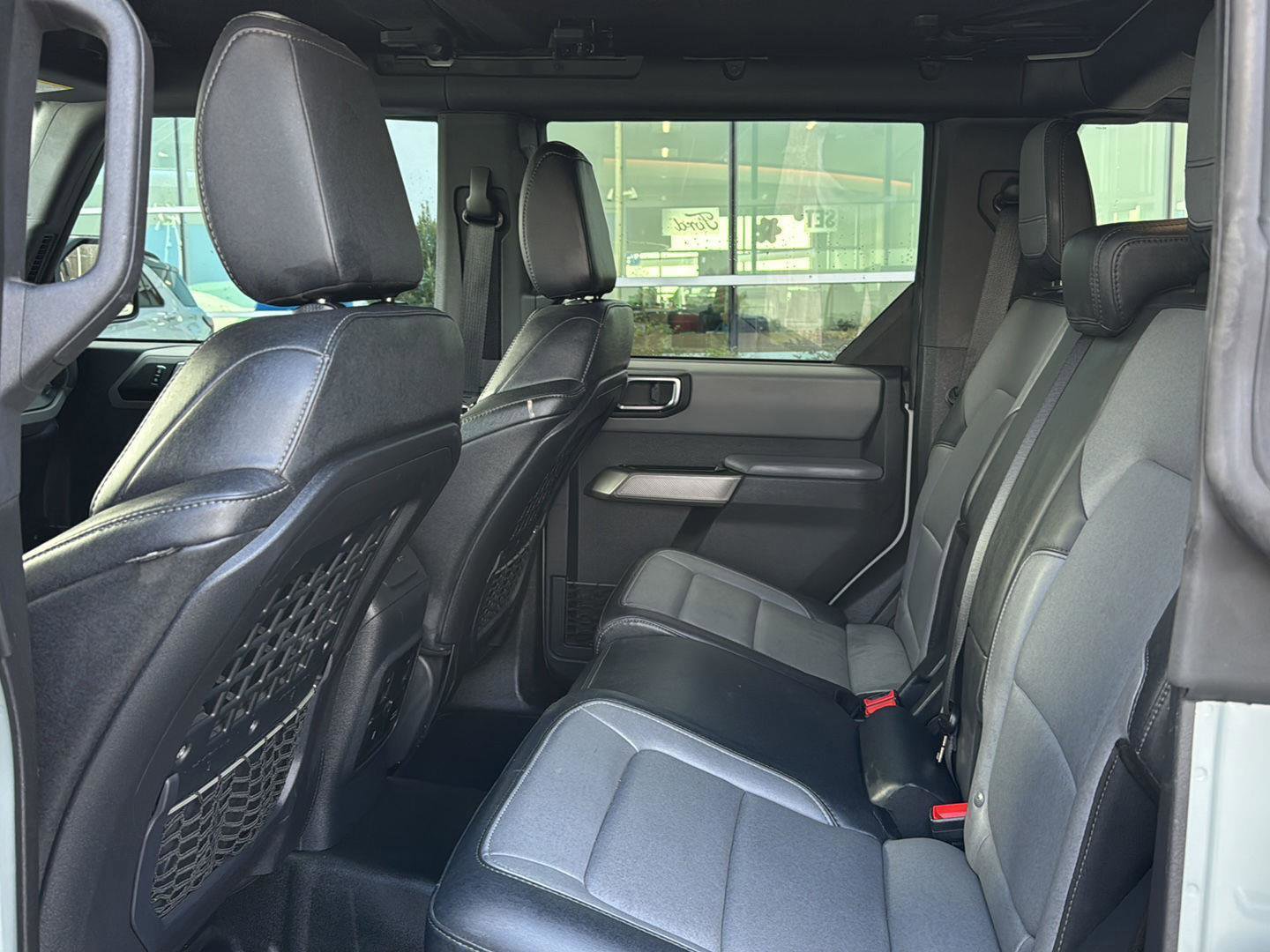 Certified 2023 Ford Bronco Everglades AWD/4WD image 9