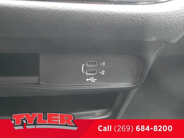 New 2026 Chrysler Pacifica Select AWD/4WD image 33