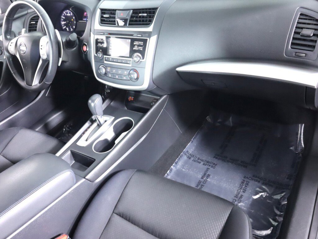 Used 2017 Nissan Altima 2.5 SR FWD image 35