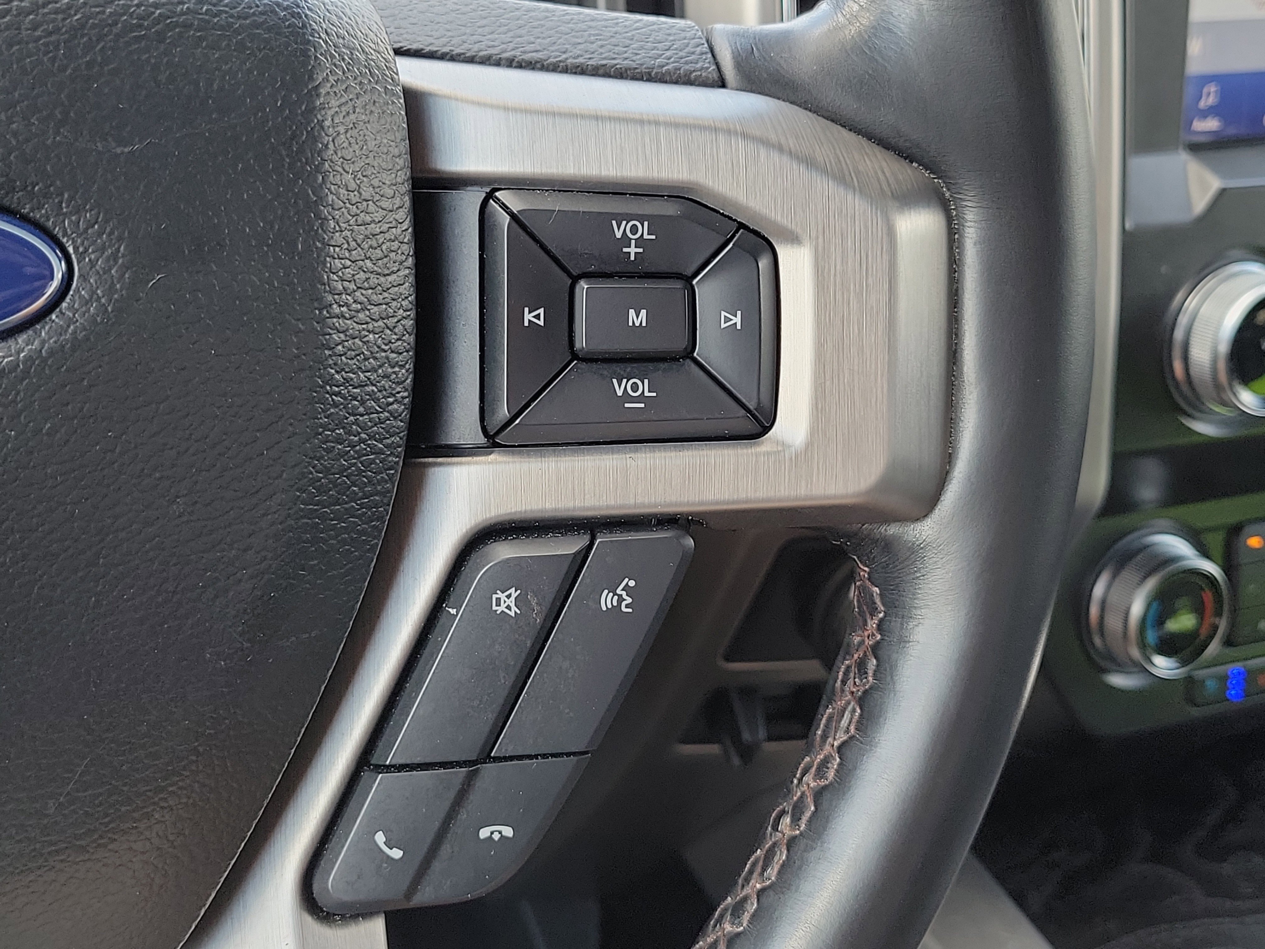 Used 2020 Ford F150 Platinum w/ Equipment Group 701A Luxury RWD image 24
