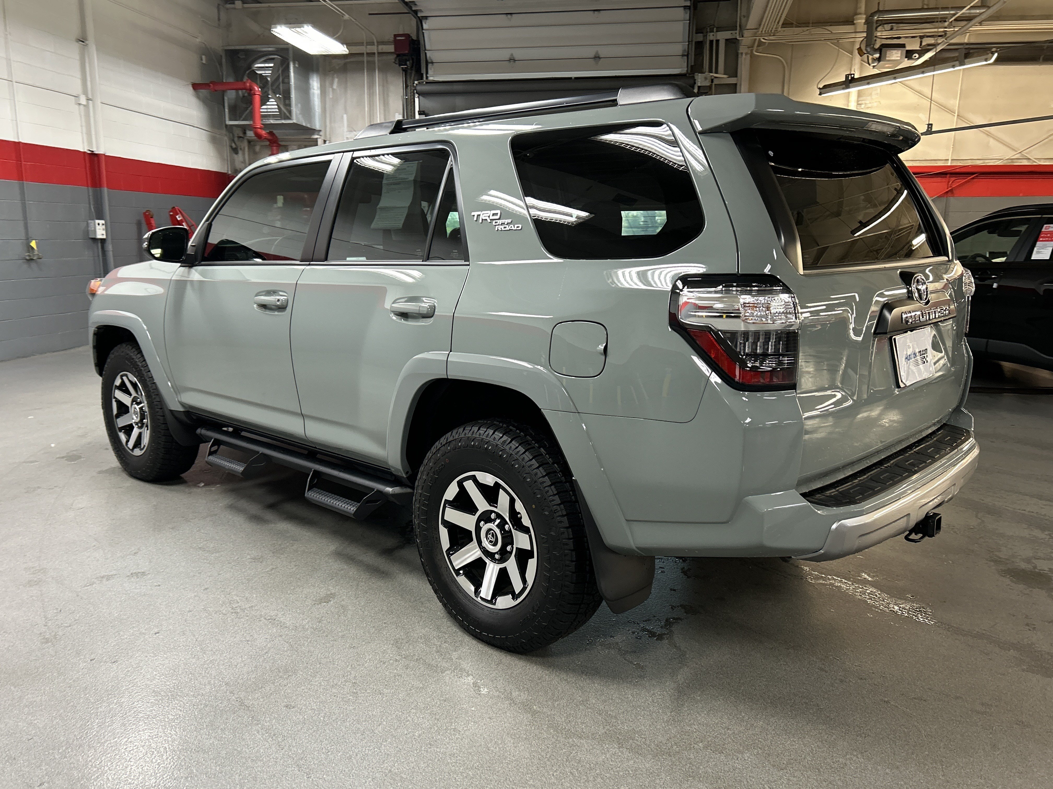 Used 2023 Toyota 4Runner TRD Off-Road Premium w/ Moonroof Package AWD/4WD image 8