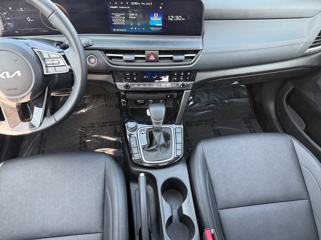 Used 2024 Kia Seltos EX image 11