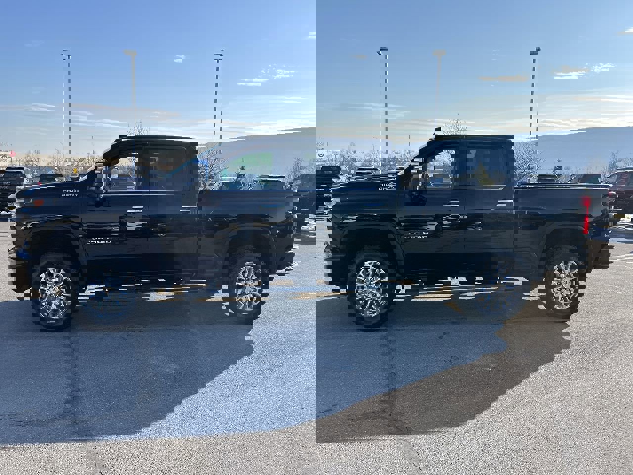 Used 2022 Chevrolet Silverado 2500 High Country w/ Z71 Off-Road Package image 4