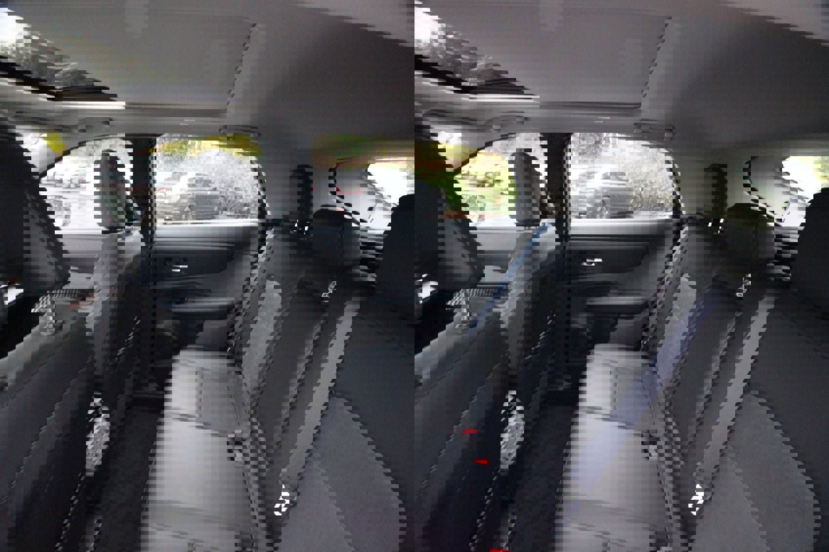 Used 2023 Nissan Ariya FWD image 26