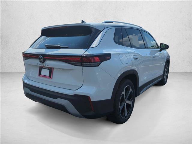 New 2026 Volkswagen Tiguan SE FWD image 8