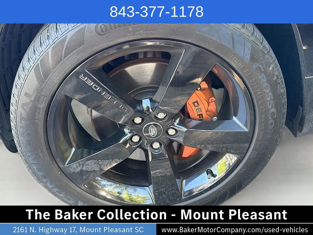 Used 2024 Land Rover Defender 130 X-Dynamic SE AWD/4WD image 32