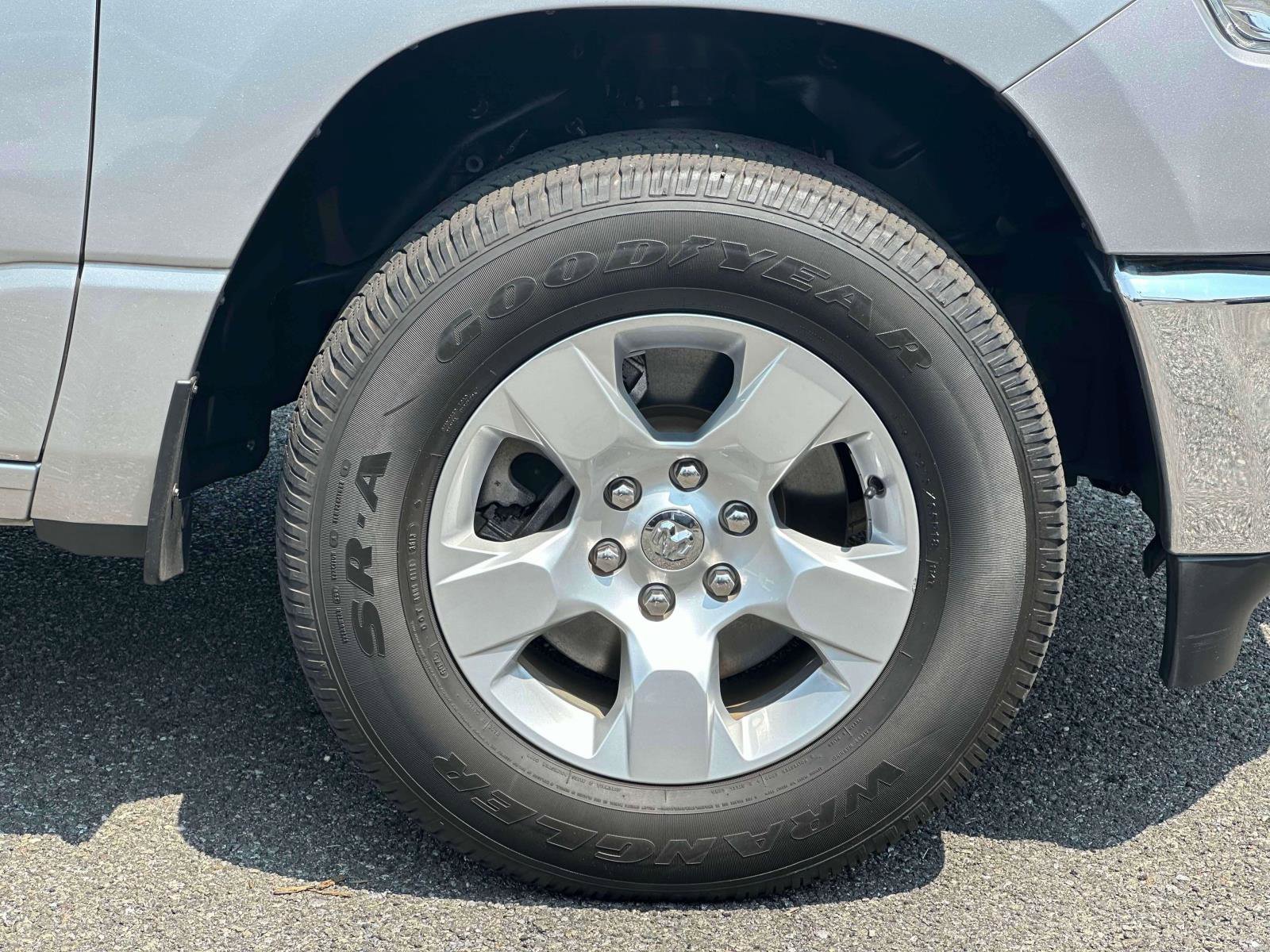 Used 2022 RAM 1500 Big Horn image 7