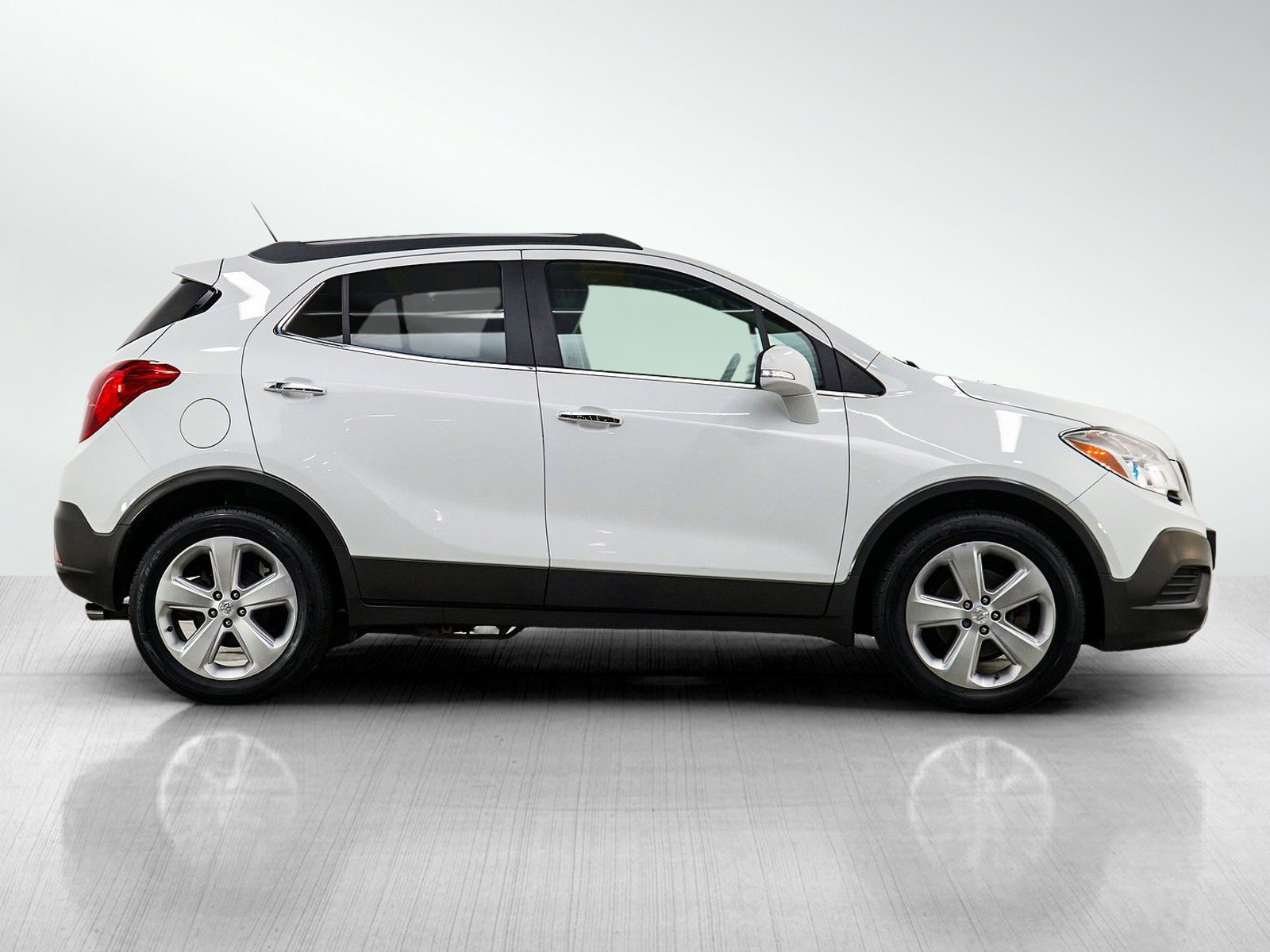 Used 2016 Buick Encore FWD image 6