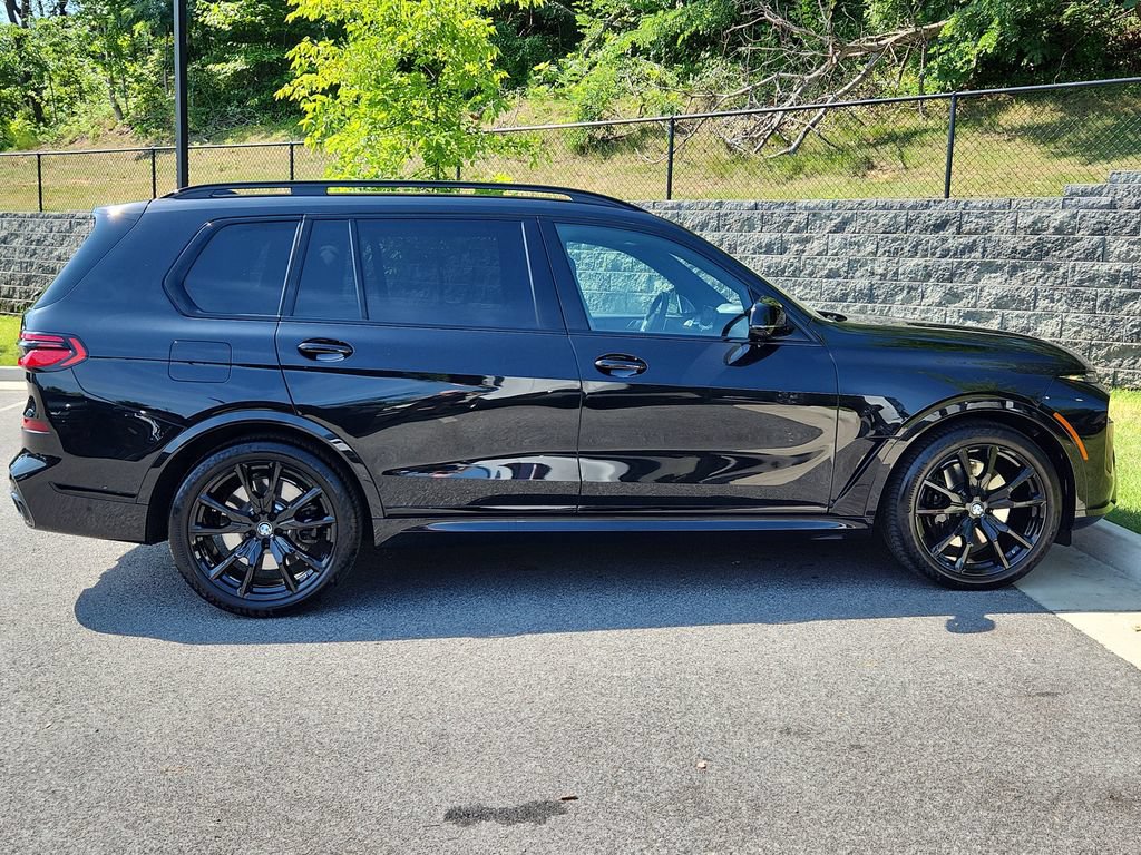 Used 2026 BMW X7 M60i AWD/4WD image 11