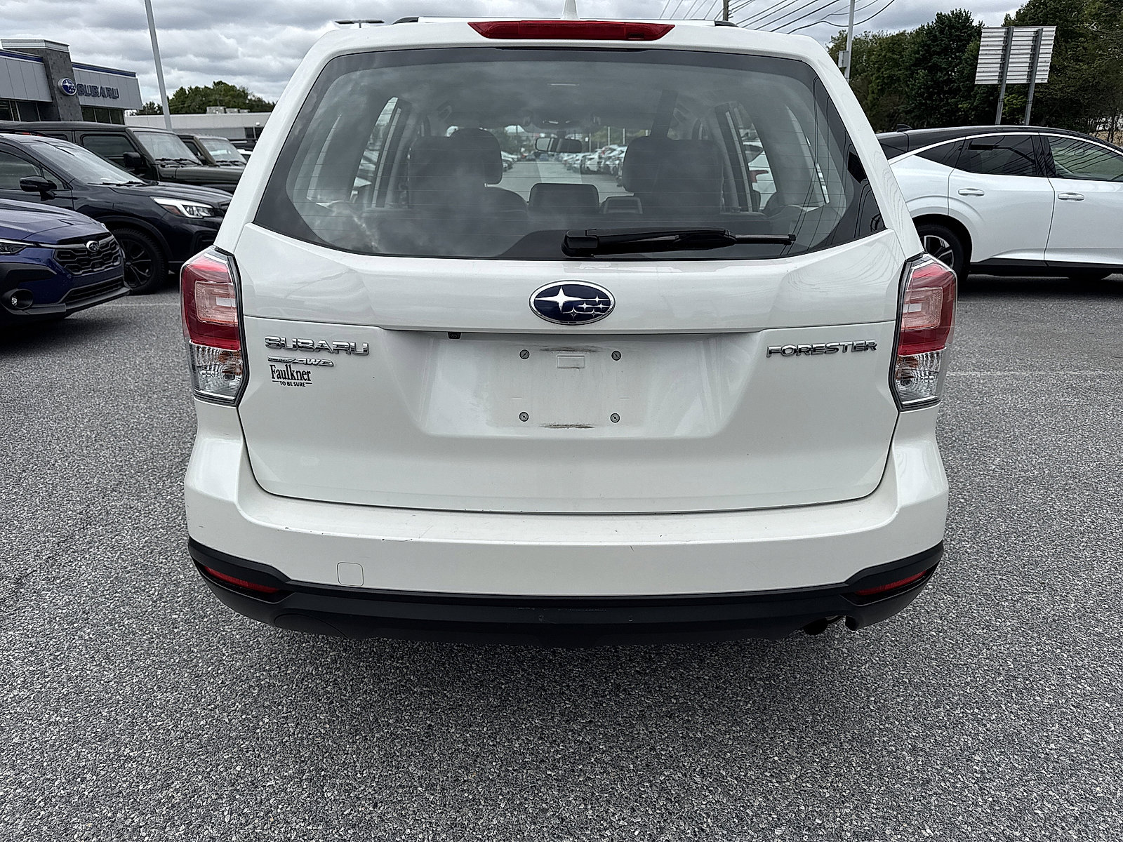 Used 2018 Subaru Forester 2.5i AWD/4WD image 4