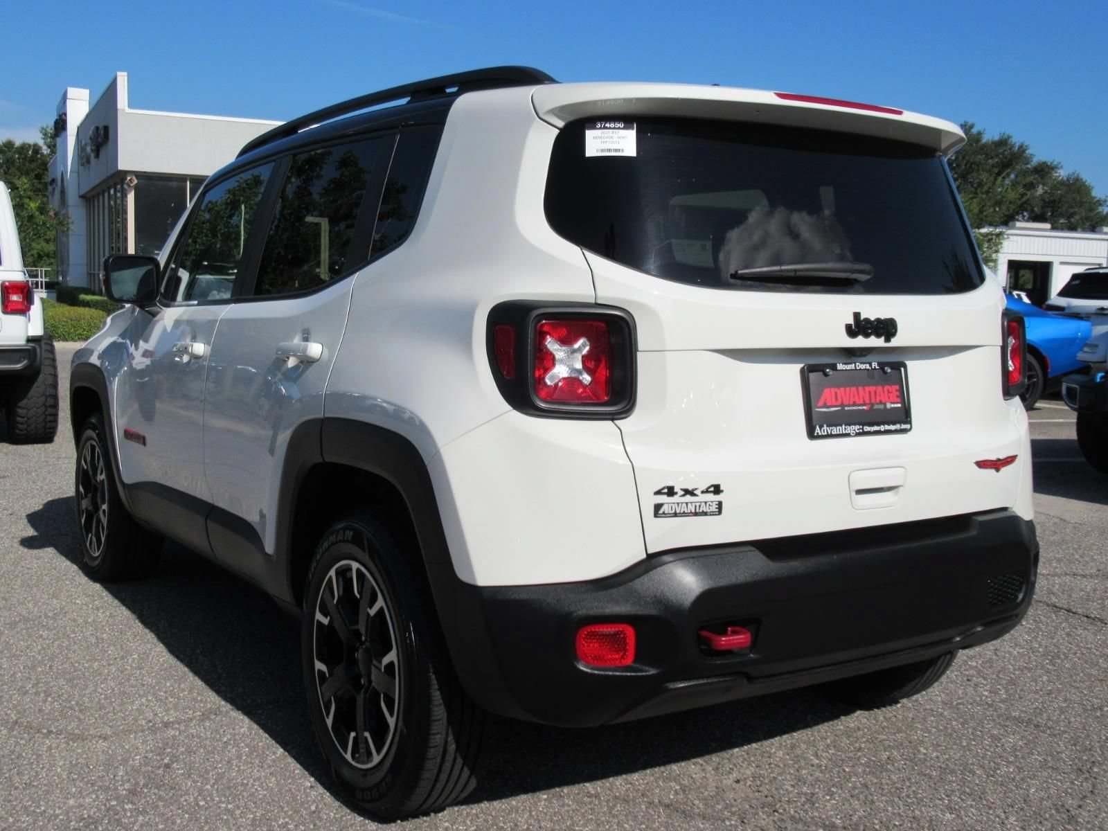 Certified 2023 Jeep Renegade Trailhawk AWD/4WD image 5