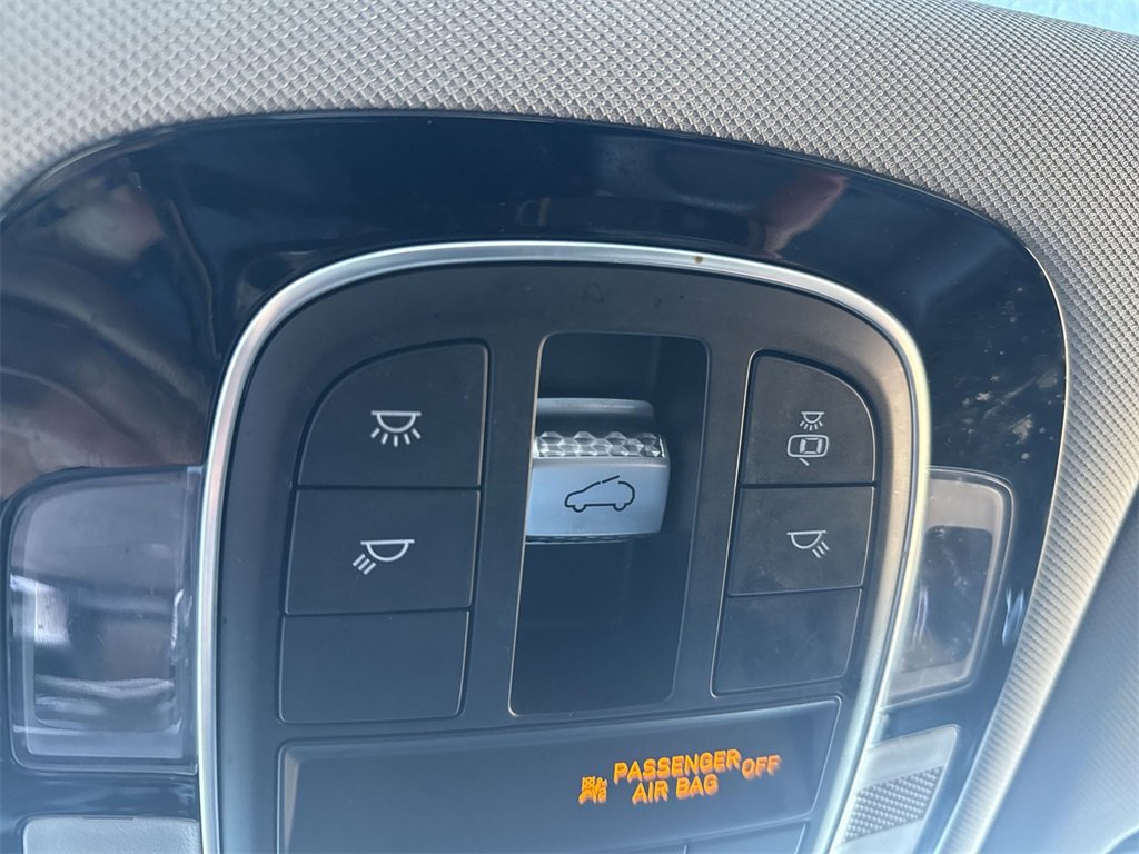 Used 2022 Hyundai Santa Fe SEL w/ Convenience + Premium Package image 12