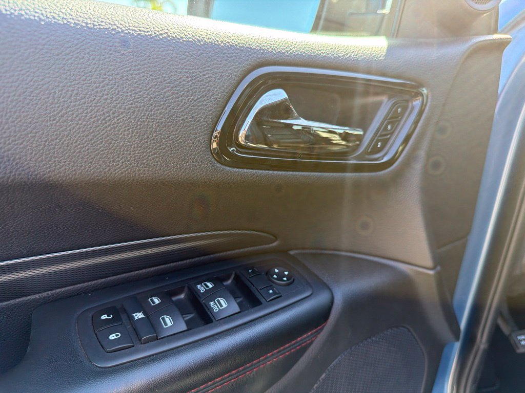 Used 2025 Dodge Durango GT AWD/4WD image 13