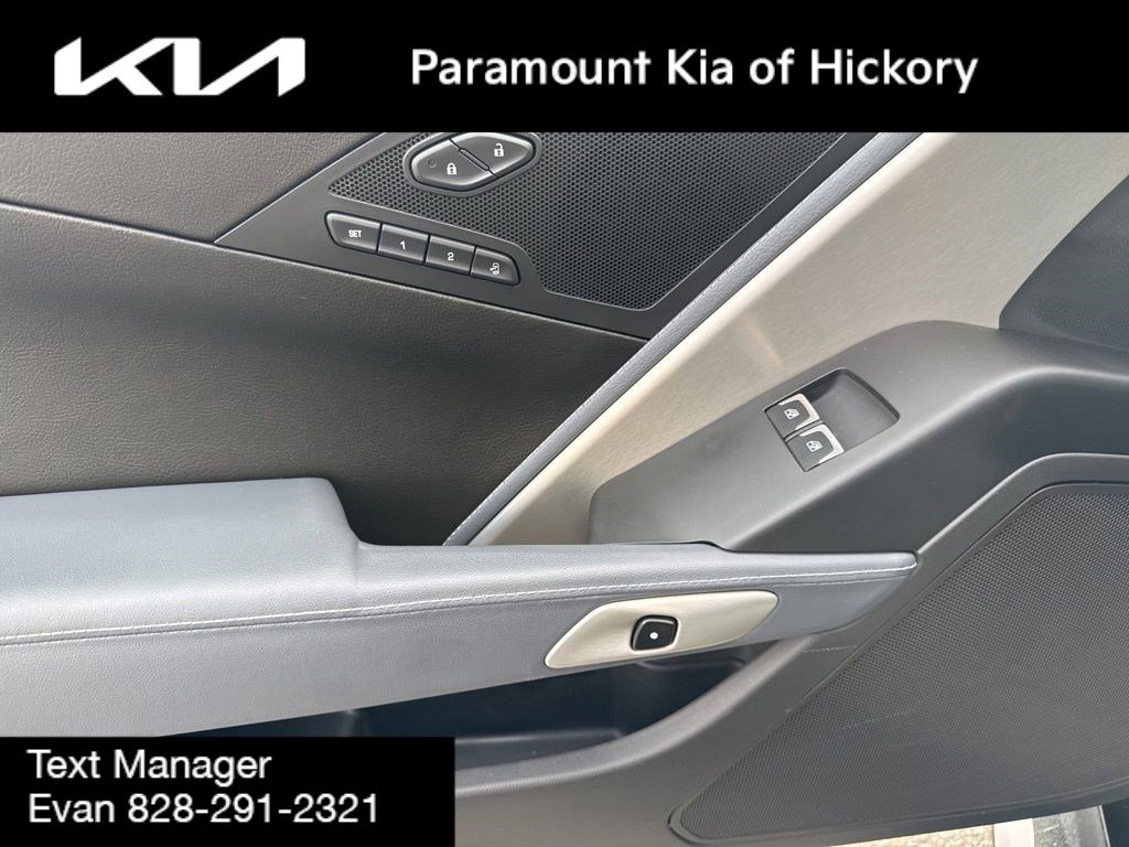 Used 2017 Chevrolet Corvette Z06 image 16