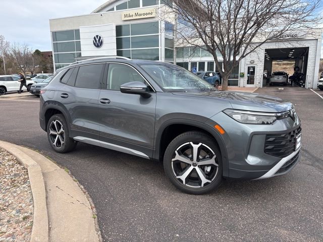 New 2026 Volkswagen Tiguan SE AWD/4WD image 1