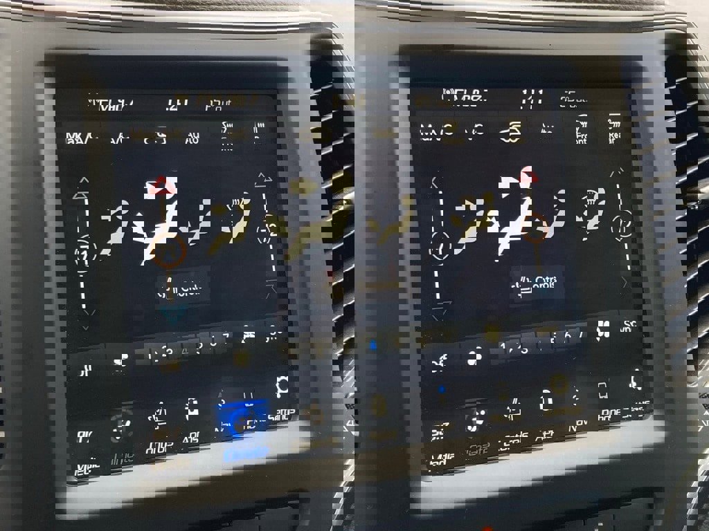 Used 2023 Jeep Cherokee Altitude Lux image 23