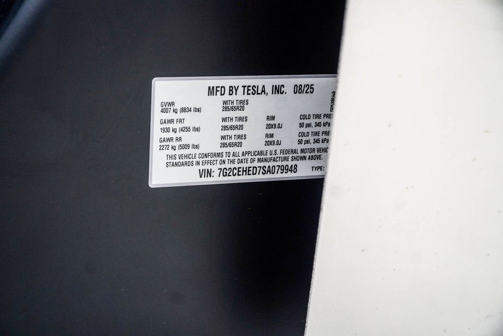 Used 2025 Tesla Cybertruck AWD Crew Cab image 46