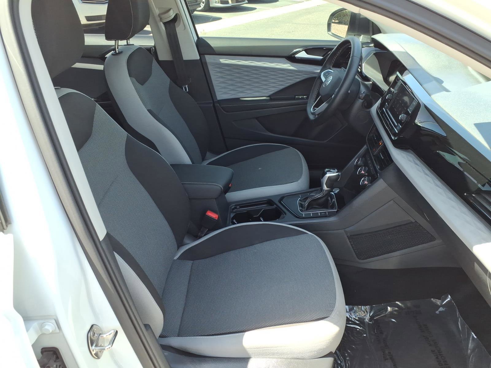 Certified 2024 Volkswagen Taos S FWD image 10