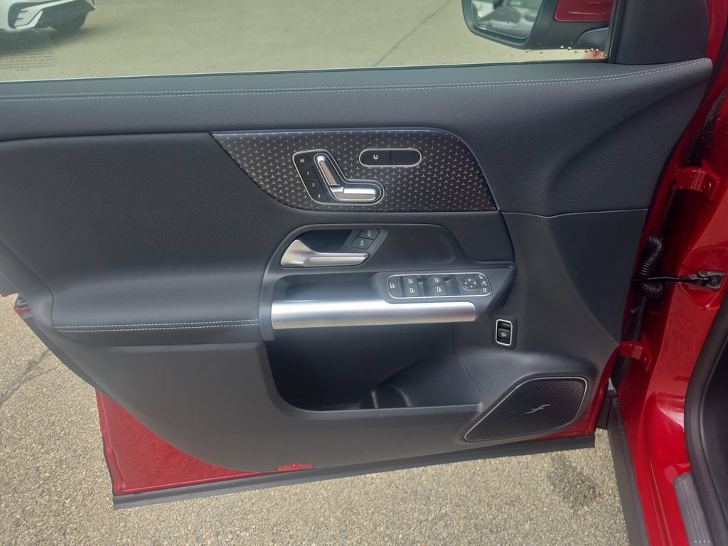 New 2026 Mercedes-Benz GLA 250 4MATIC image 10